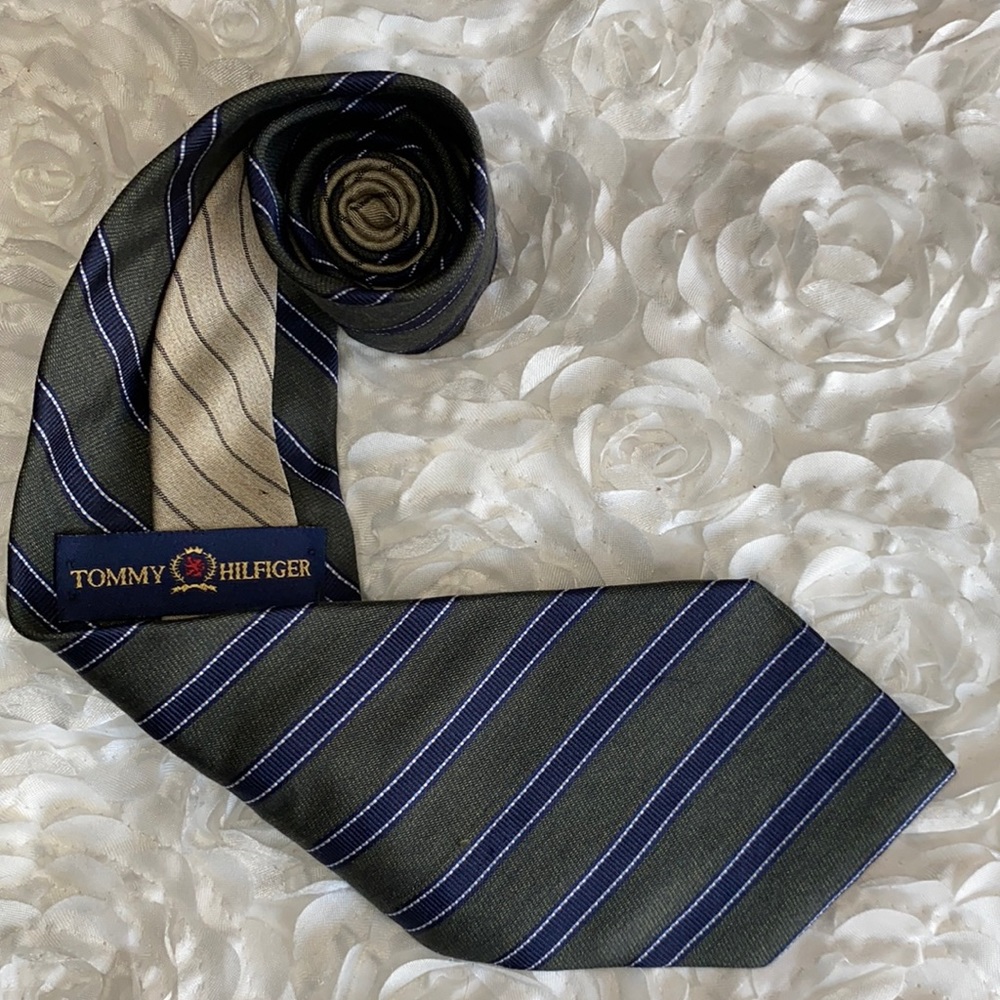 New Tommy Hilfiger stripe silk tie